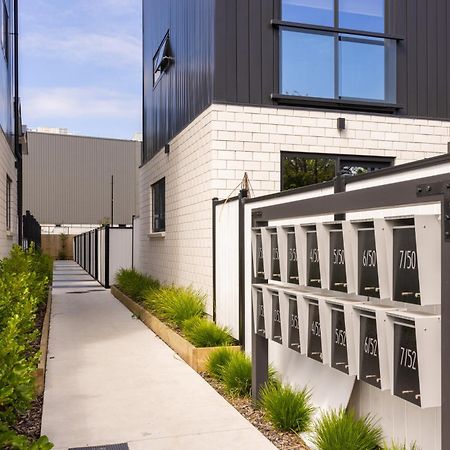 Luxury 2 Bedroom Townhouse By Hagley Park In Cbd Christchurch Exterior photo