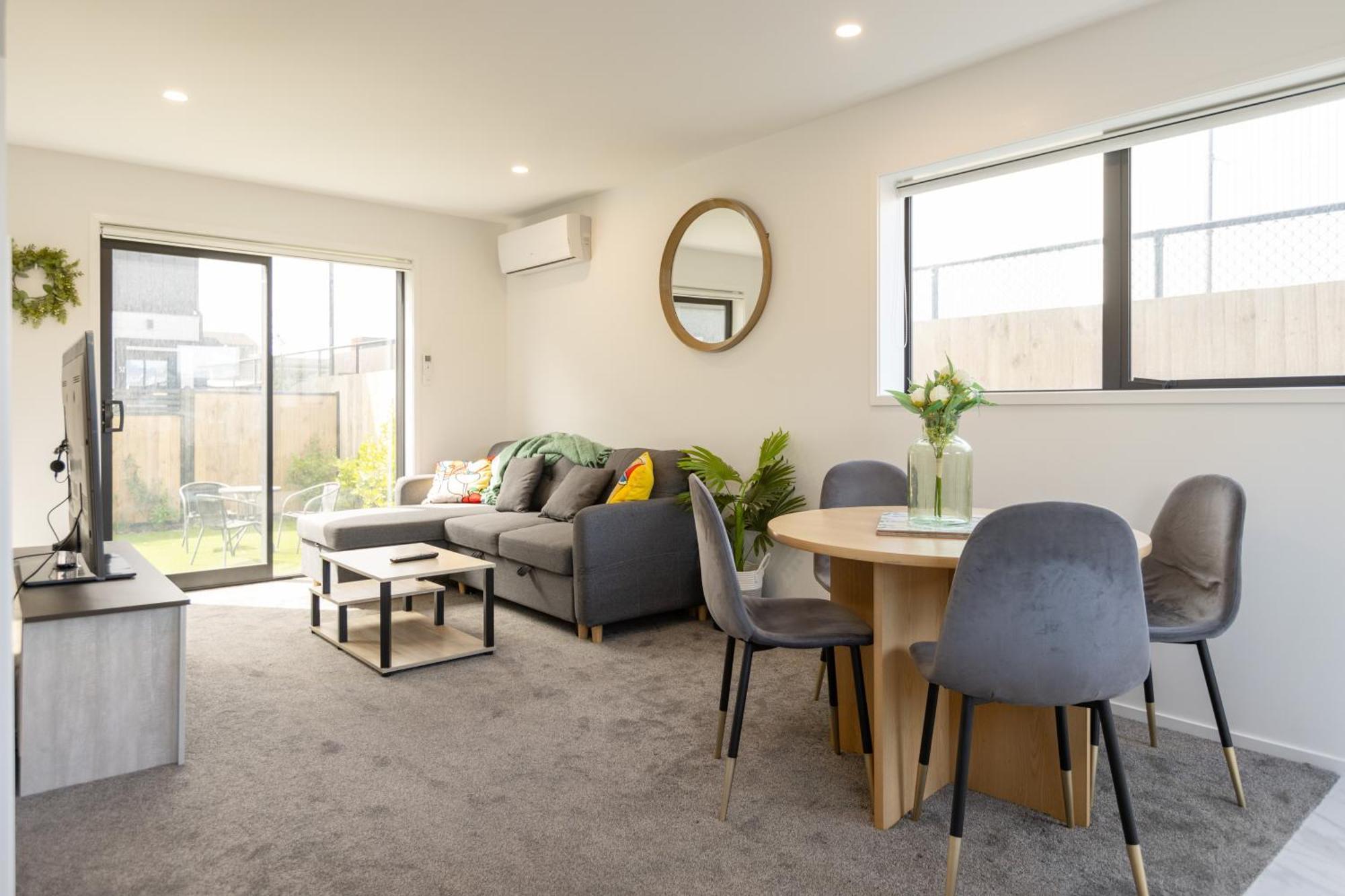 Luxury 2 Bedroom Townhouse By Hagley Park In Cbd Christchurch Exterior photo