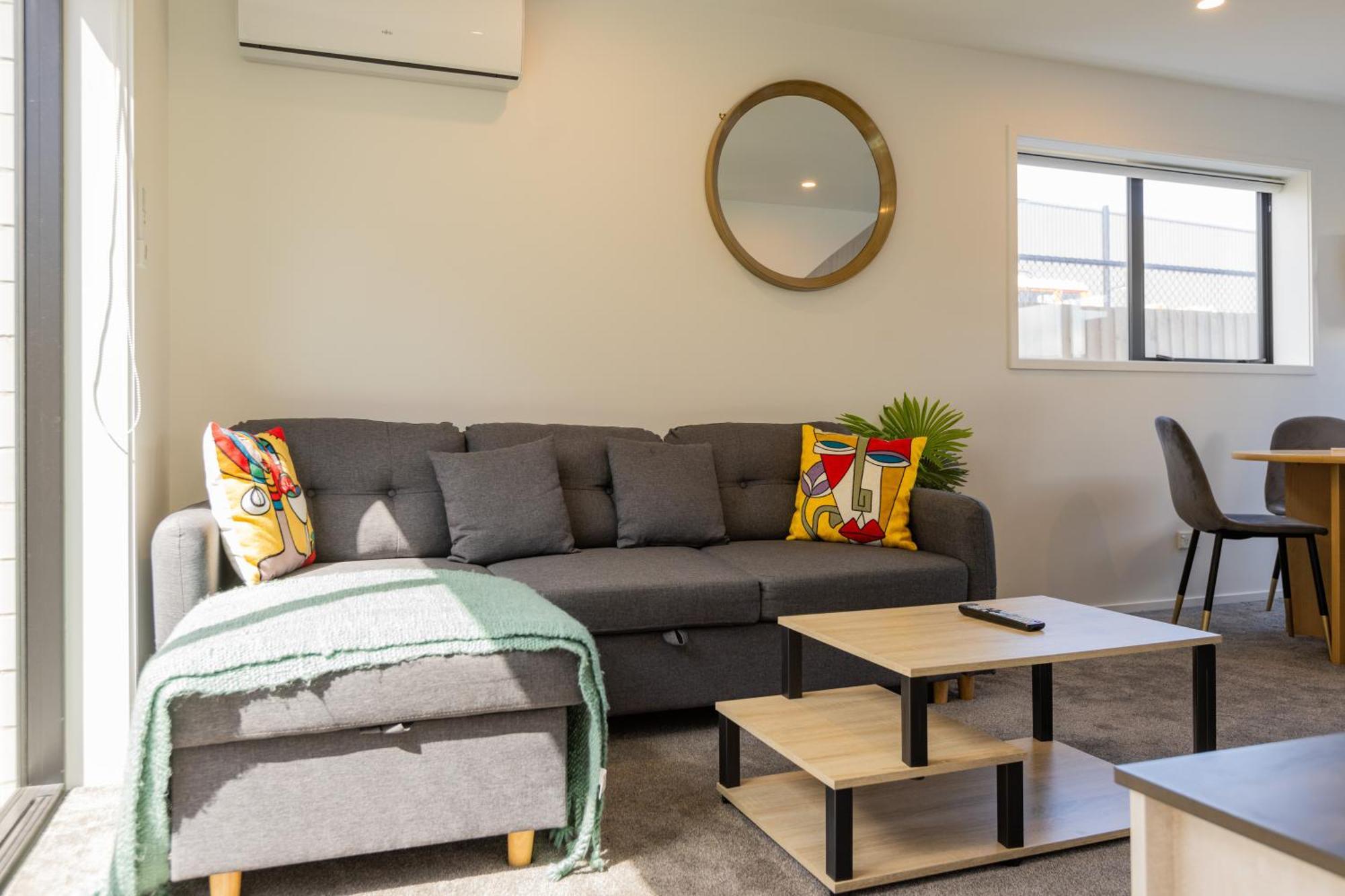 Luxury 2 Bedroom Townhouse By Hagley Park In Cbd Christchurch Exterior photo