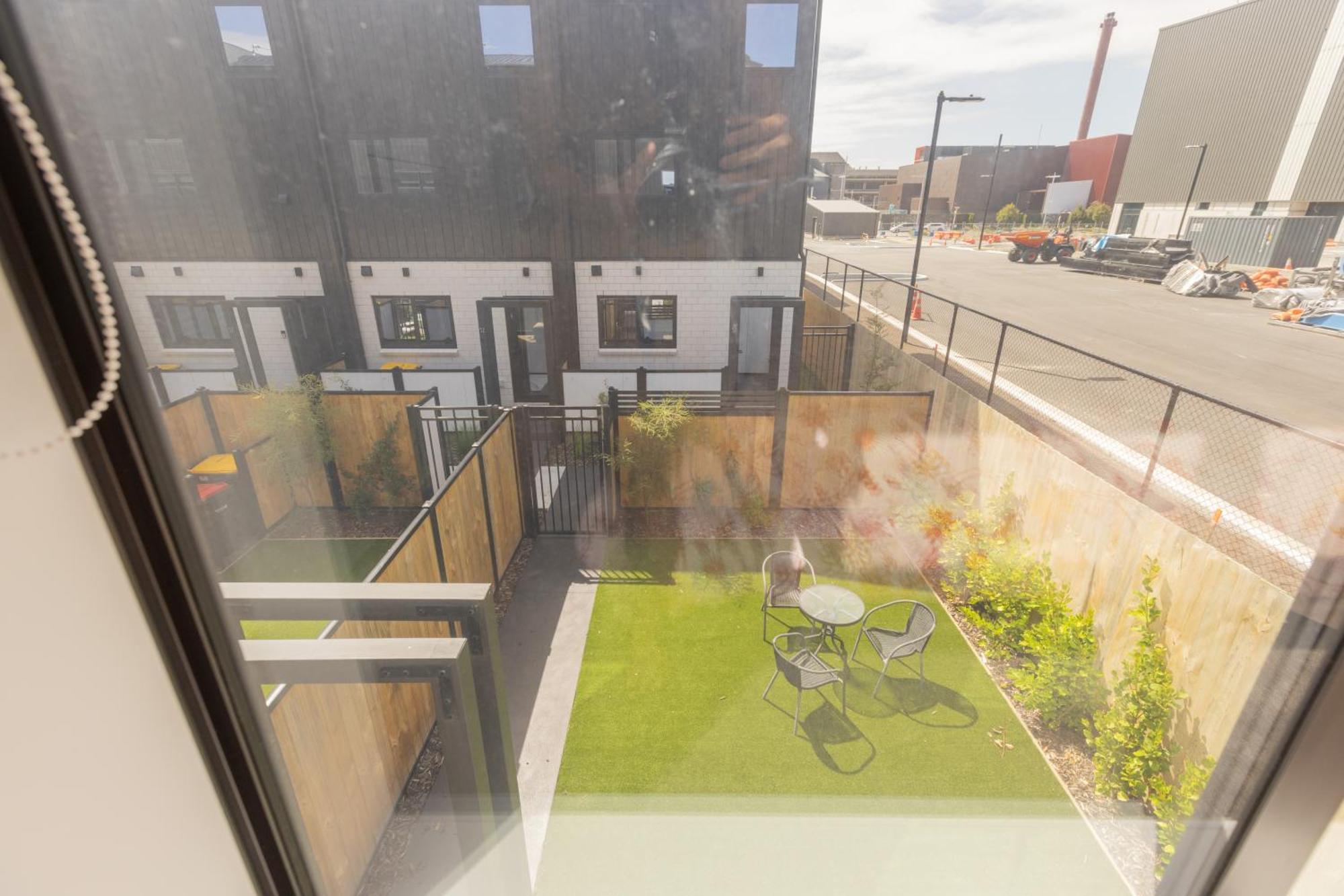 Luxury 2 Bedroom Townhouse By Hagley Park In Cbd Christchurch Exterior photo