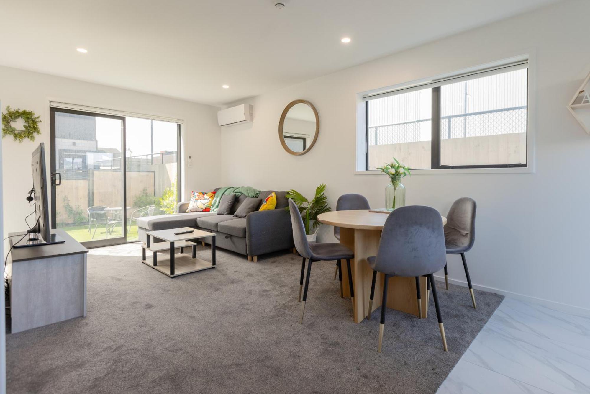 Luxury 2 Bedroom Townhouse By Hagley Park In Cbd Christchurch Exterior photo